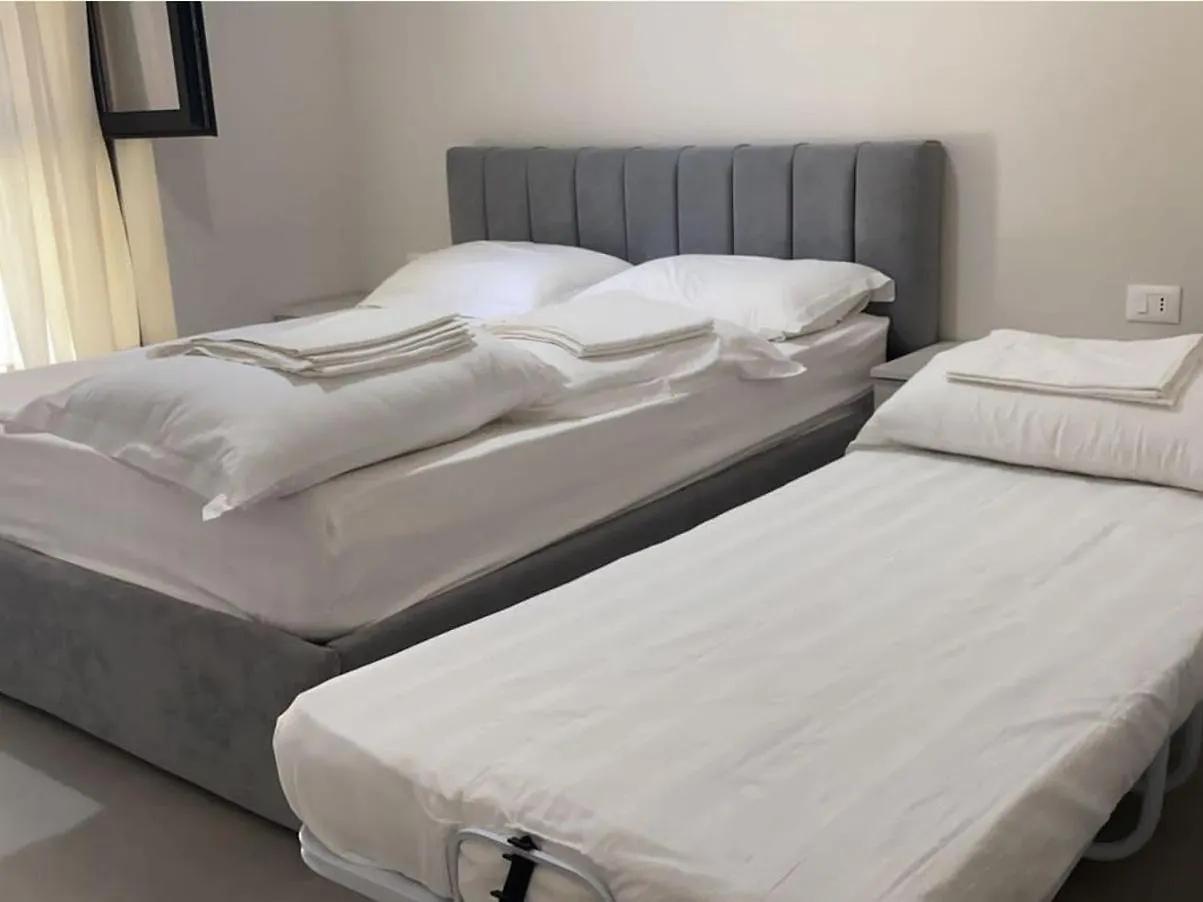 Aleksander Apartment Vlore
